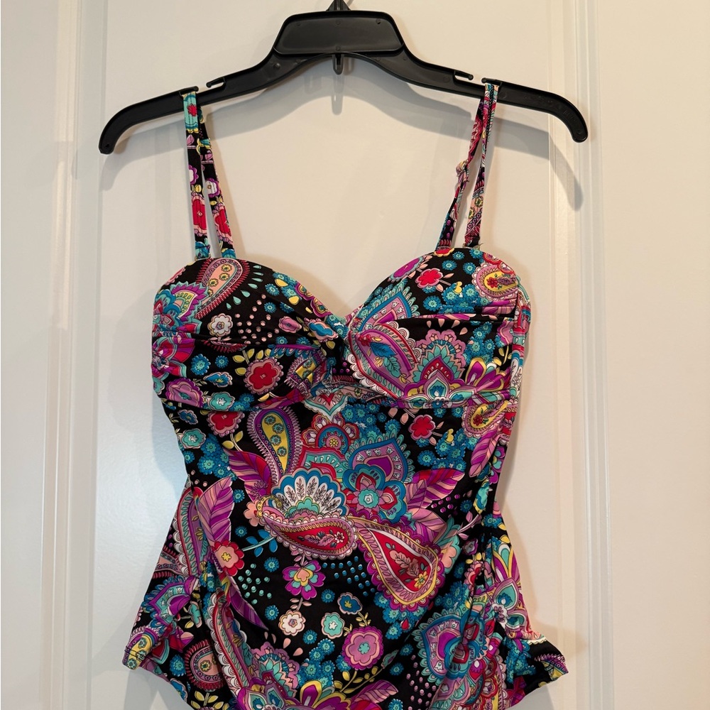 Apt. 9 Pink and Blue Swimsuit top with Adjustable Straps